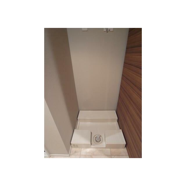 69831145060/images/image_15.png